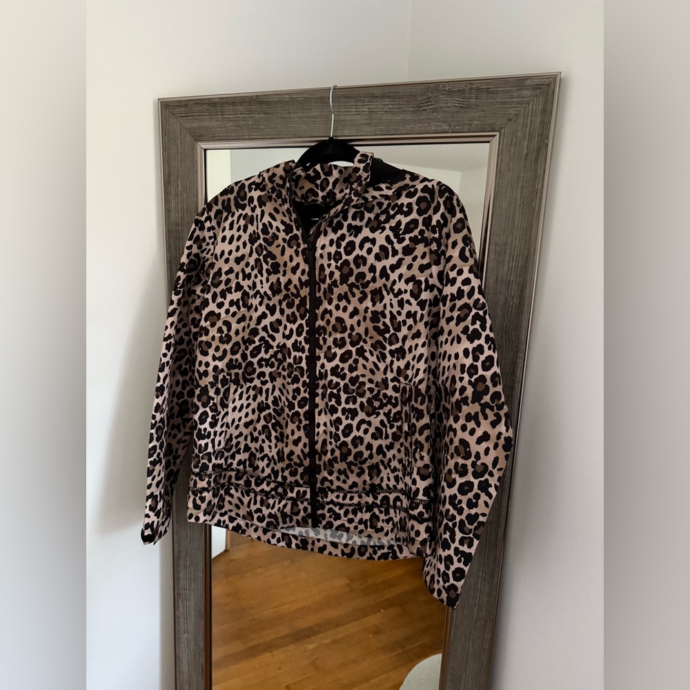 Marc New York Performance
Leopard Water Resistant Windbreaker Jacket M NWOT
